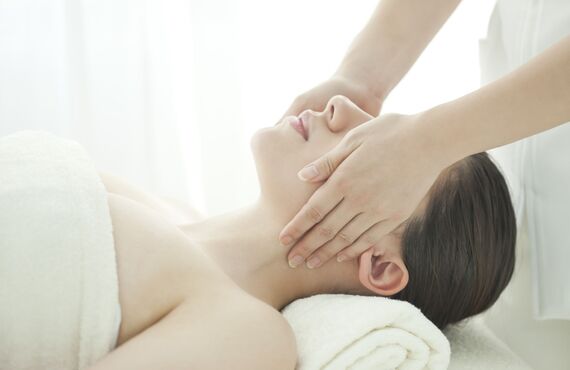 東京の立川近くのサロンで高品質なリフトアップの施術を行っております